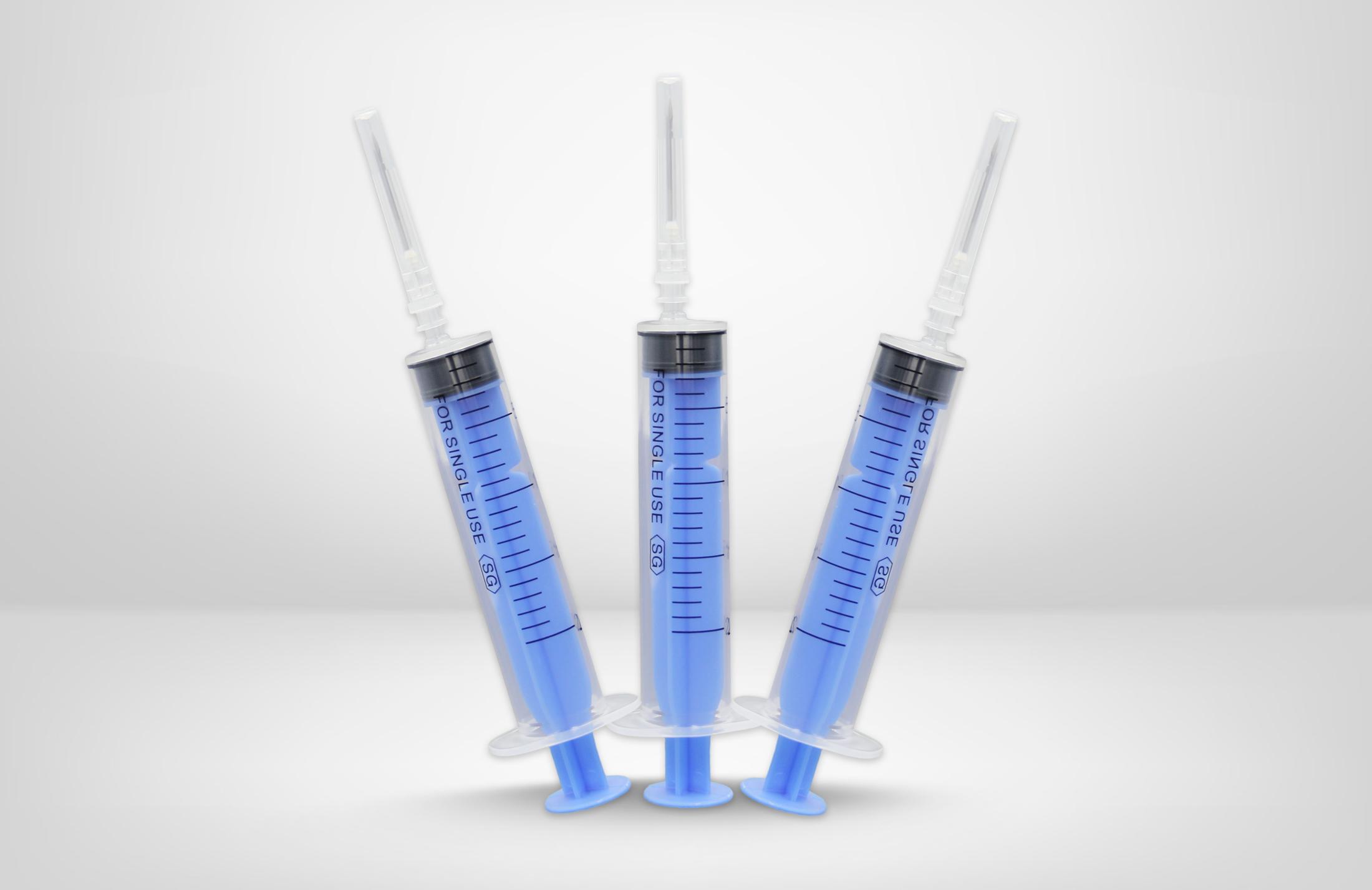 一次性使用无菌低阻力溶药器